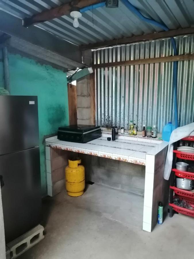 Hostal Nina Oly Tamanique Buitenkant foto