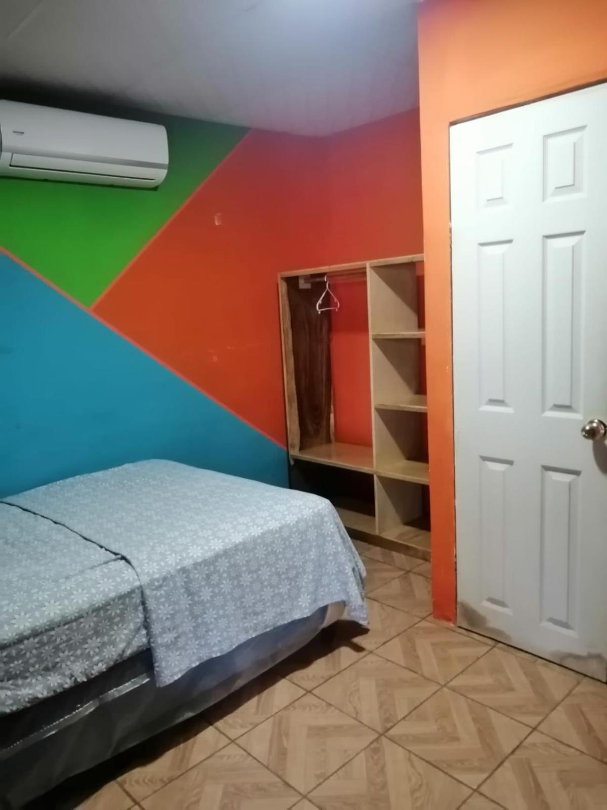 Hostal Nina Oly Tamanique Buitenkant foto