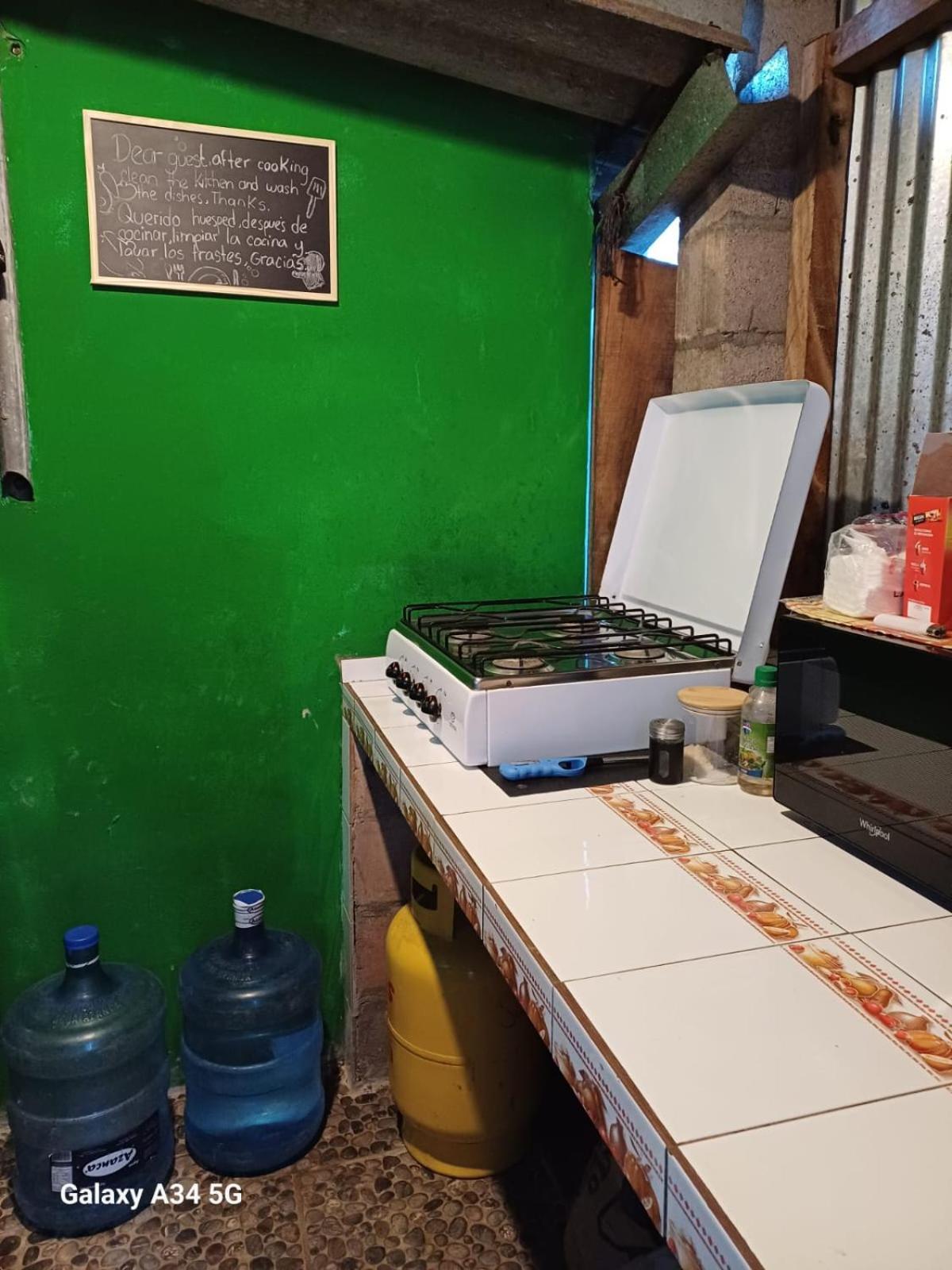 Hostal Nina Oly Tamanique Buitenkant foto
